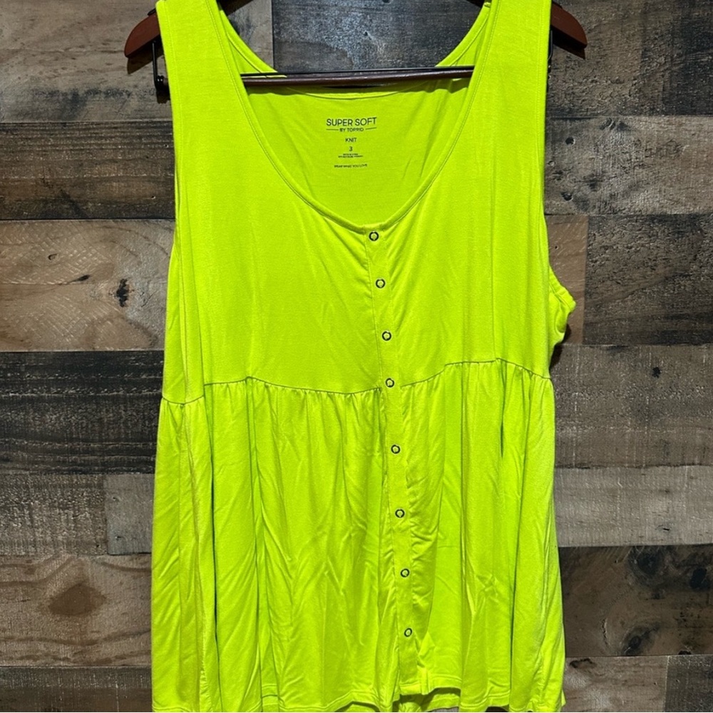 Torrid 3 3X Soft Lime Green Tank Plus Size